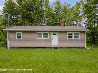 132 Leroy Rd, Gilboa, NY 12076