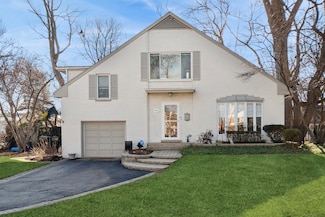 606 Roger Ave, Kenilworth, IL 60043