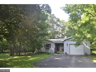 442 Briar Ln, Taylors Falls, MN 55084