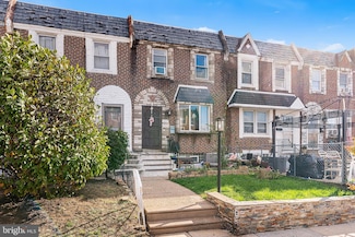 6607 Gillespie St, Philadelphia, PA 19135