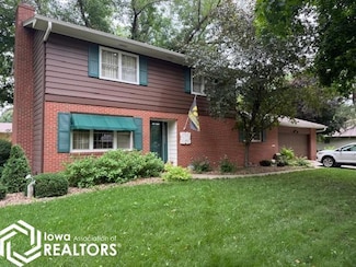120 S Roan St, Algona, IA 50511