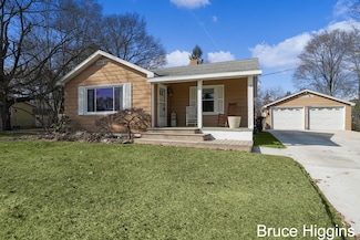 3843 Vineyard Ave NE, Grand Rapids, MI 49525
