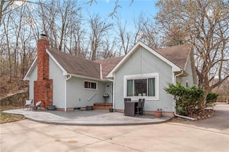6814 NW Vista Ave, Kansas City, MO 64151