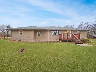 29587 470th Ave, Roseau, MN 56751