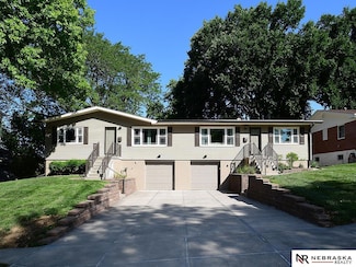 3330 - 3332 S 82nd St, Omaha, NE 68124