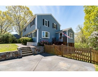 92 Genevieve Ln, Marshfield, MA 02050