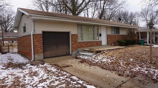 9938 Lanier Dr, Saint Louis, MO 63136
