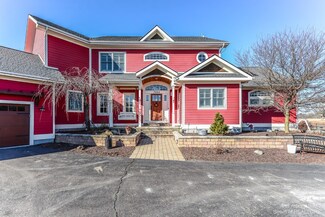 7404 Laprairie Ln, Ann Arbor, MI 48103