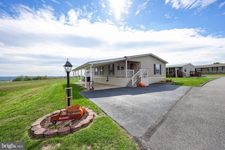 258 James Way, York, PA 17406