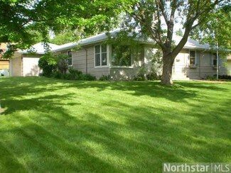 6116 6116 St Johns Ave, Edina, MN 55424