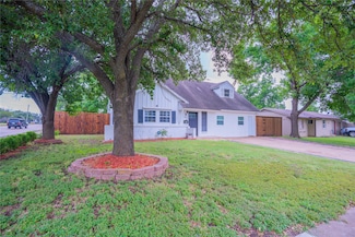 11350 Cactus Ln, Dallas, TX 75238