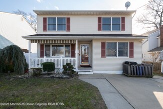 56 Seeley Ave, Keansburg, NJ 07734