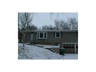 5109 NW Merrimac Ave, Riverside, MO 64150