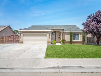 1036 Stephanie St, Selma, CA 93662