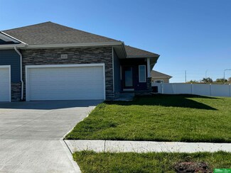 8110 S 177th St, Omaha, NE 68136