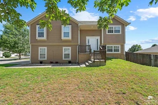 2703 Valley Dr, Junction City, KS 66441