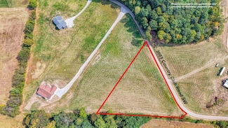 3665 Country Club Rd SW, Hocking Township, OH 43130