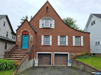 385 Turrell Ave, South Orange, NJ 07079