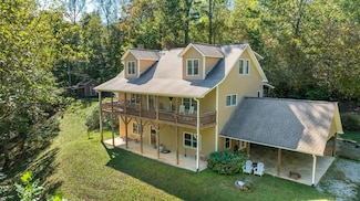 349 Nickajack Rd, Franklin, NC 28734