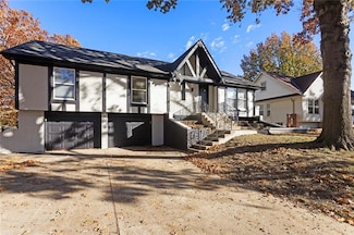 2412 NW 9th St, Blue Springs, MO 64015