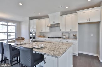 2040 Julia Dr, Lafayette Hill, PA 19444