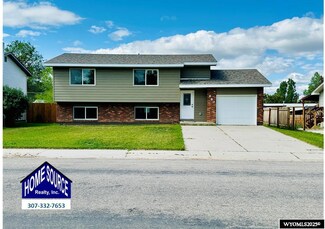 980 Spriggs Dr, Lander, WY 82520