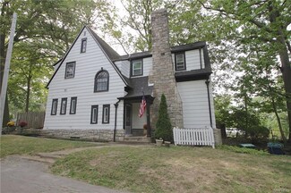 4108 Carroll St, Niagara Falls, NY 14305