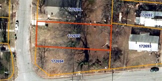 525 and 527 Amos St, High Point, NC 27260