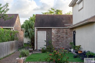 428 Champions Dr, Brownsville, TX 78520