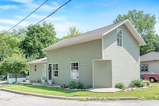 501 Spring Beach Rd, Rome City, IN 46784