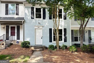 1807 Queen Anne Ct, Atlanta, GA 30350