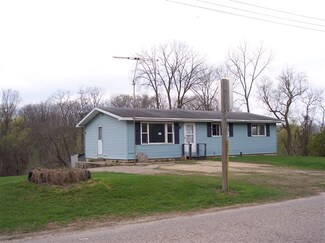 N6687 4th Ave, Westfield, WI 53964