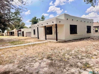 1301 W Howard St, Carlsbad, NM 88220