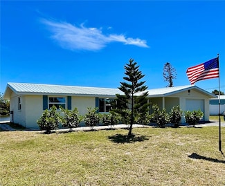 41 Young Ave, Englewood, FL 34223