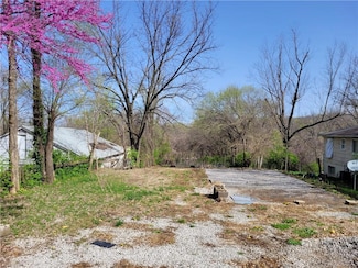 1306 Lexington Ave, Independence, MO 64054
