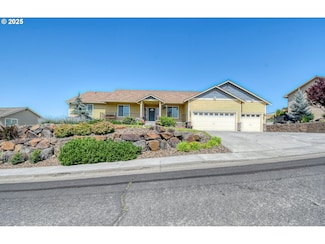 755 NW 23rd St, Pendleton, OR 97801