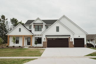1912 Creekside Dr SW, Byron Center, MI 49315
