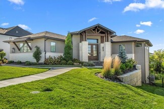 17036 King St, Overland Park, KS 66221