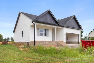 244 Little Wilkesboro Rd, Harmony, NC 28634