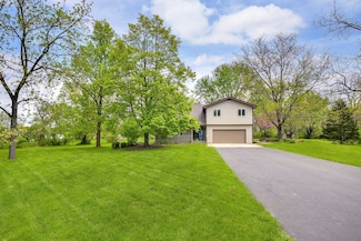 13 Gunflint Ct, Oswego, IL 60543