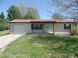405 Douglas Dr, Bloomfield, IN 47424