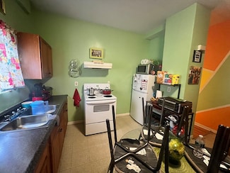 217 Pleasant St Unit 1W, Brockton, MA 02301