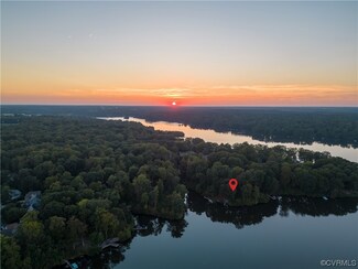 5623 Promontory Pointe Rd, Midlothian, VA 23112