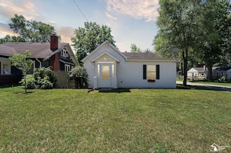 1107 W Temperance Rd, Temperance, MI 48182