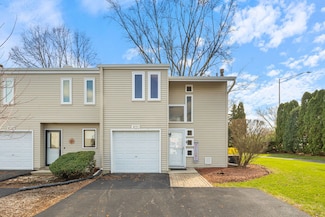 1620 Bay Ct Unit 6, Naperville, IL 60565