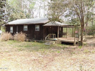496 Sunflower Rd, Perkinston, MS 39573
