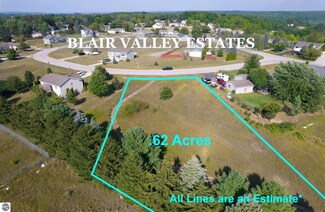 3828 Fieldcrest Ln Unit 18, Blair Township, MI 49685