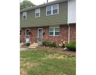 27 Hemlock Cir, Millis, MA 02054