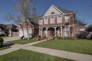 206 Riverside Dr, Berwick, LA 70342