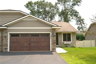 2835 Swallowtail Ct, Altoona, WI 54720